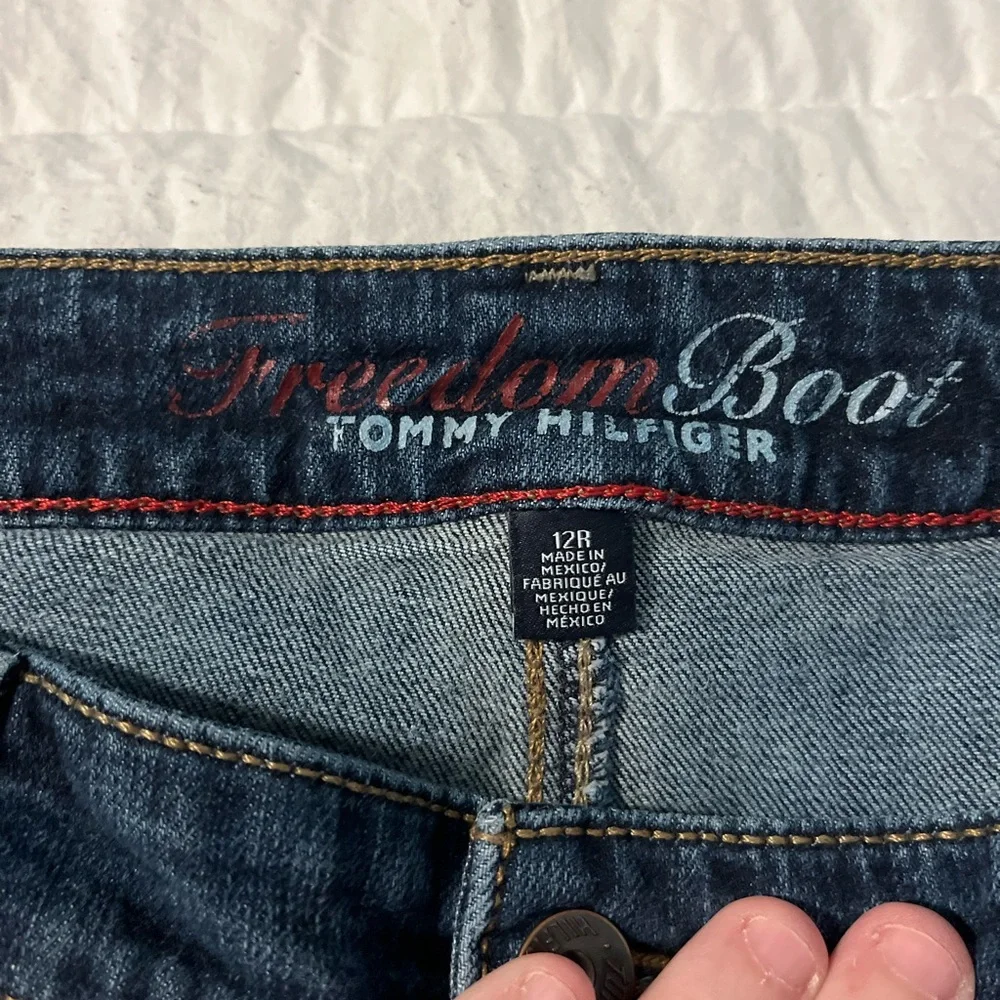 Tommy Hilfiger Jeans Women 12 RFreedom Boot Mid Rise Medium Wash Great Condition